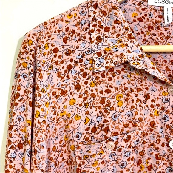 💗BCBG Floral Pink Long Sleeve Button Business Casual Blouse Top Size Large L💗 - Picture 4 of 10